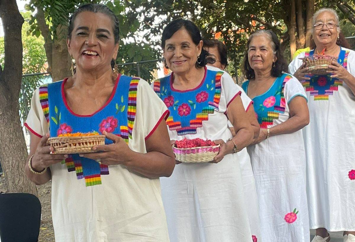 Grupo de Adultos mayores: Presentación en Festival